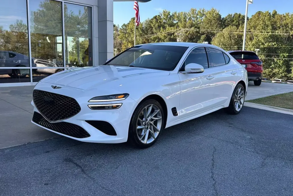 2022 Genesis G70 2.0T photo 1