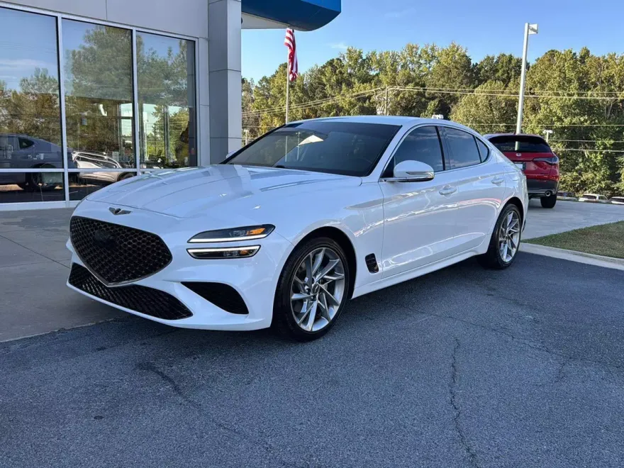 2022 Genesis G70 2.0T photo 1