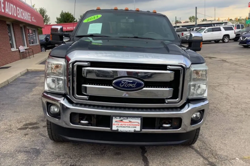 2013 Ford F-350 Lariat photo 1