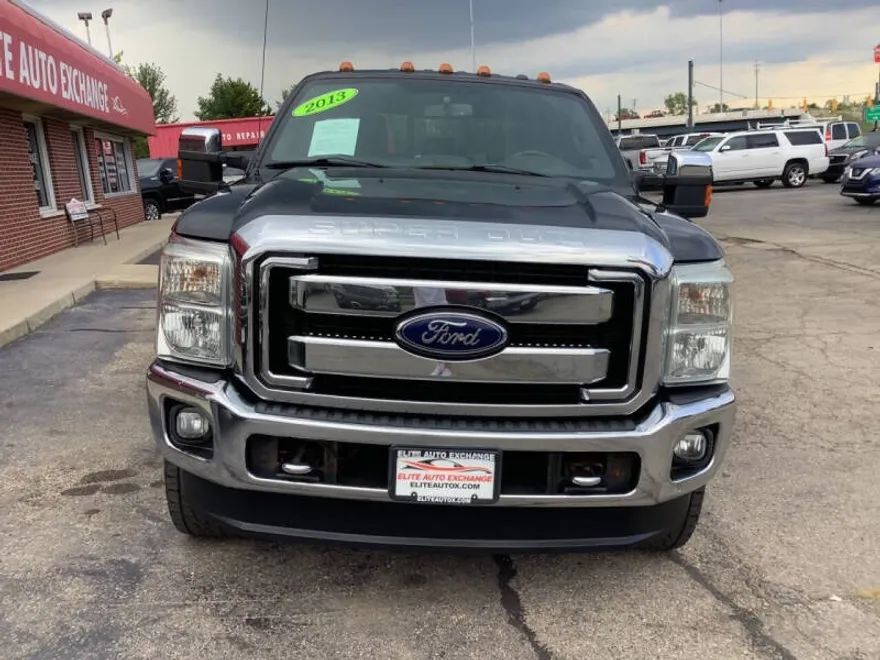 2013 Ford F-350 Lariat photo 1