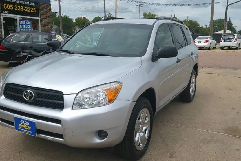 2008 Toyota RAV4 Base photo 1
