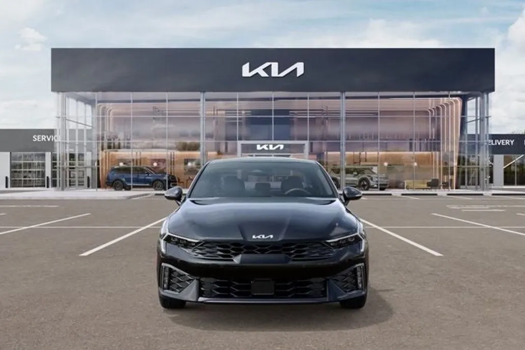 2026 Kia K5 GT-Line photo 1