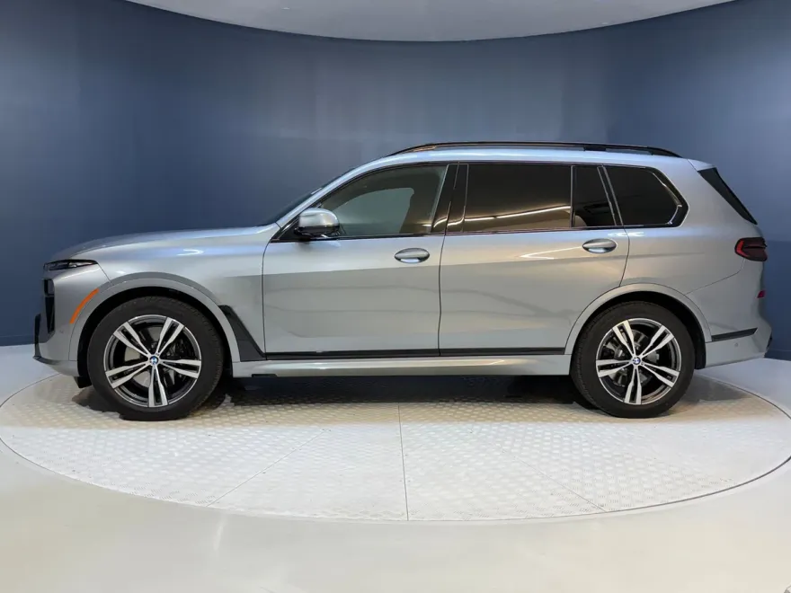 2025 Bmw X7 xDrive40i photo 1