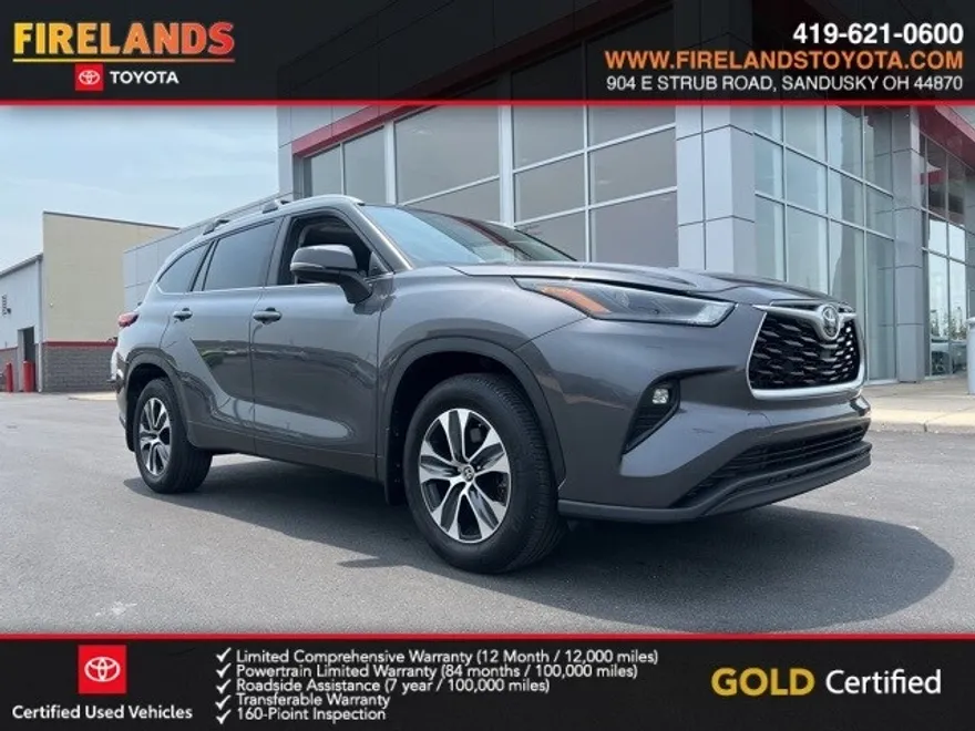 2023 Toyota Highlander XLE photo 1