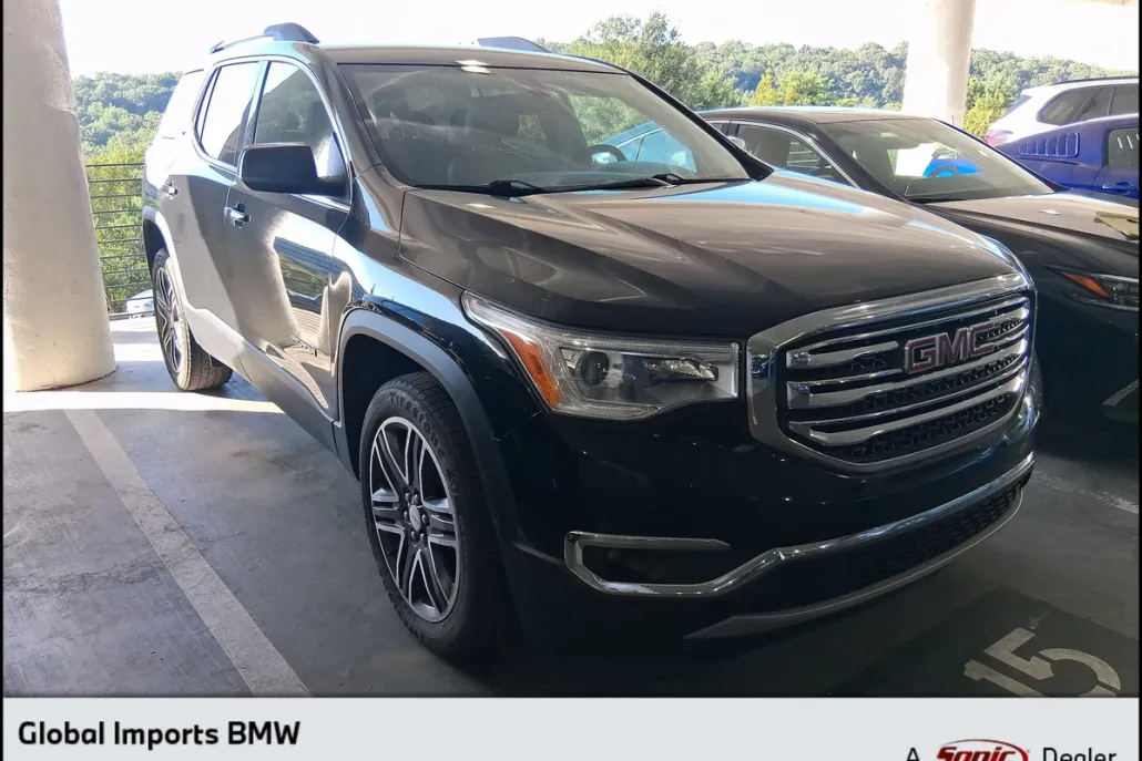 2017 Gmc Acadia SLT photo 1