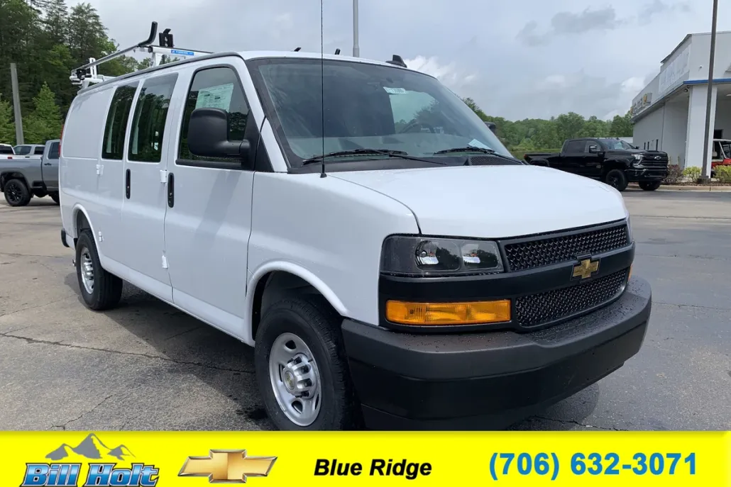 2025 Chevrolet Express Cargo 2500 photo 1