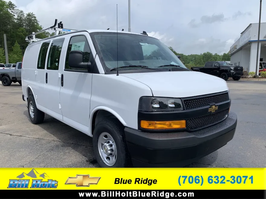 2025 Chevrolet Express Cargo 2500 photo 1