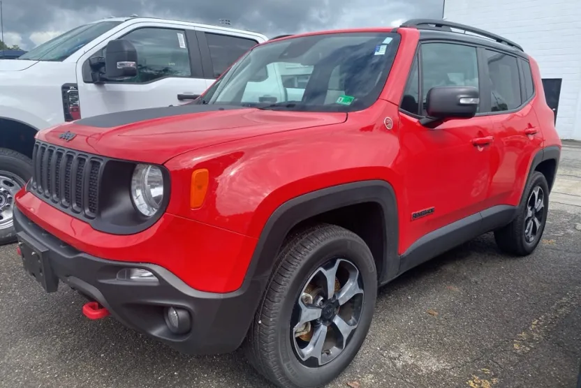 2021 Jeep Renegade Trailhawk photo 1