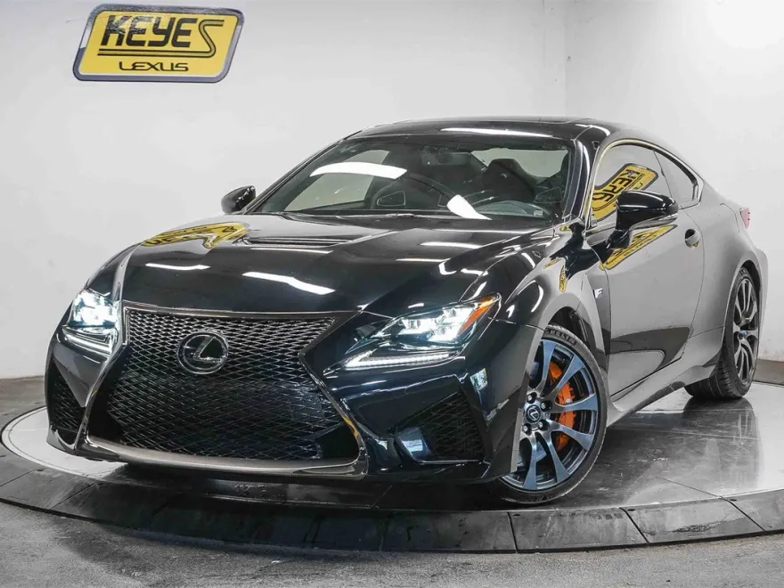 2016 Lexus RC F photo 1