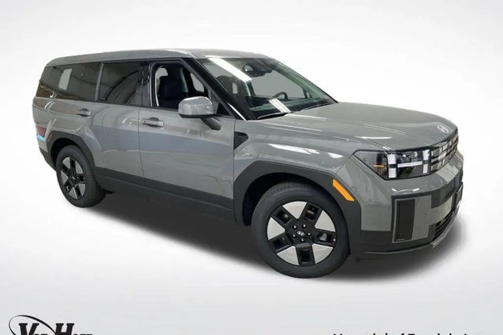 2026 Hyundai Santa Fe SE photo 1