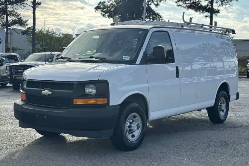 2017 Chevrolet Express Cargo Van photo 1