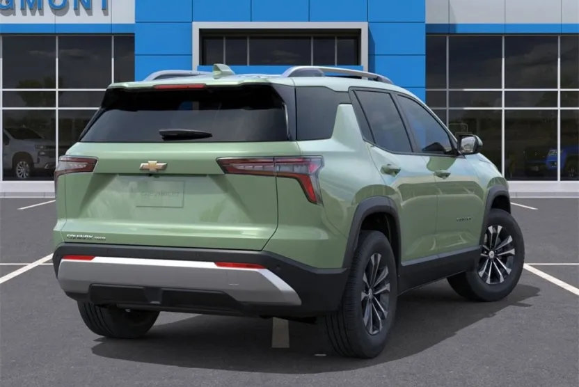 2026 Chevrolet Equinox LT photo 1