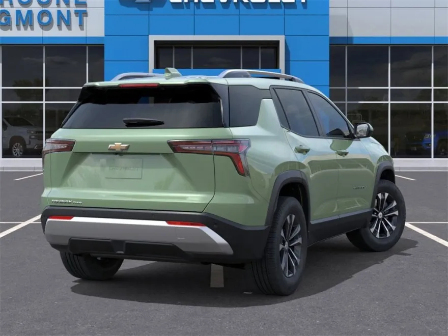 2026 Chevrolet Equinox LT photo 1