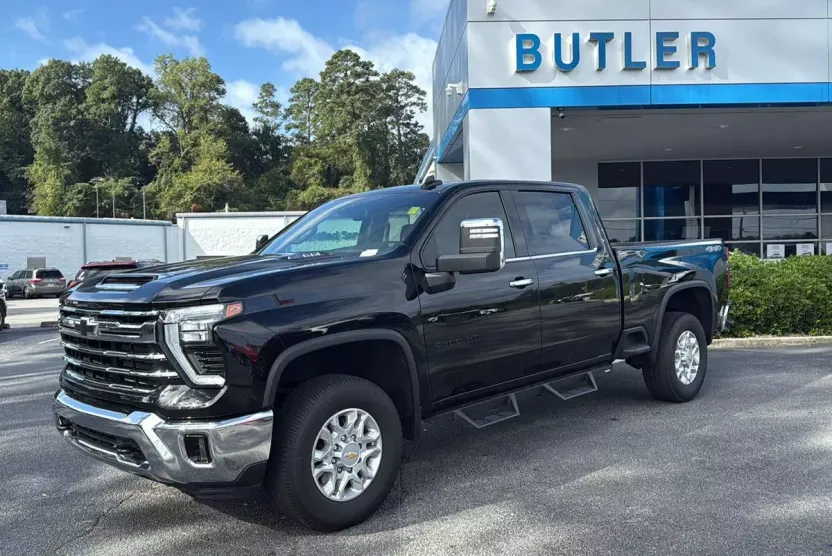 2024 Chevrolet Silverado 2500HD LTZ photo 1