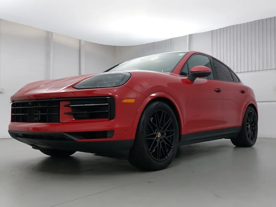 2025 Porsche Cayenne Coupe photo 1