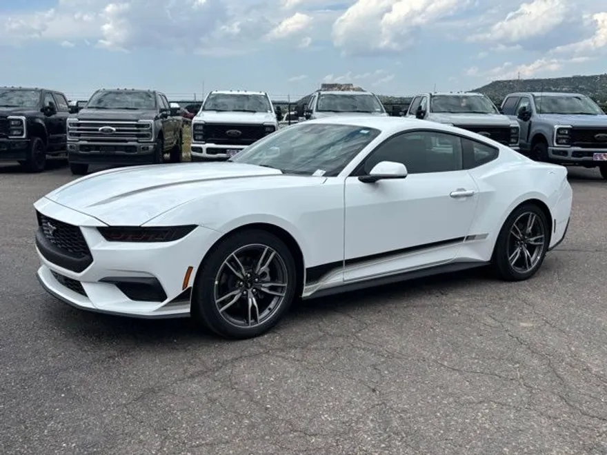 2025 Ford Mustang EcoBoost photo 1