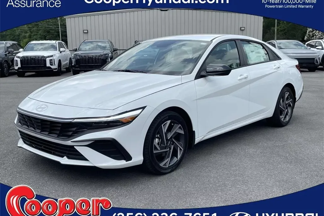 2025 Hyundai Elantra SEL Sport photo 1
