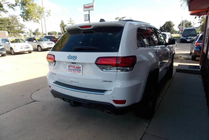 2020 Jeep Grand Cherokee Limited photo 1