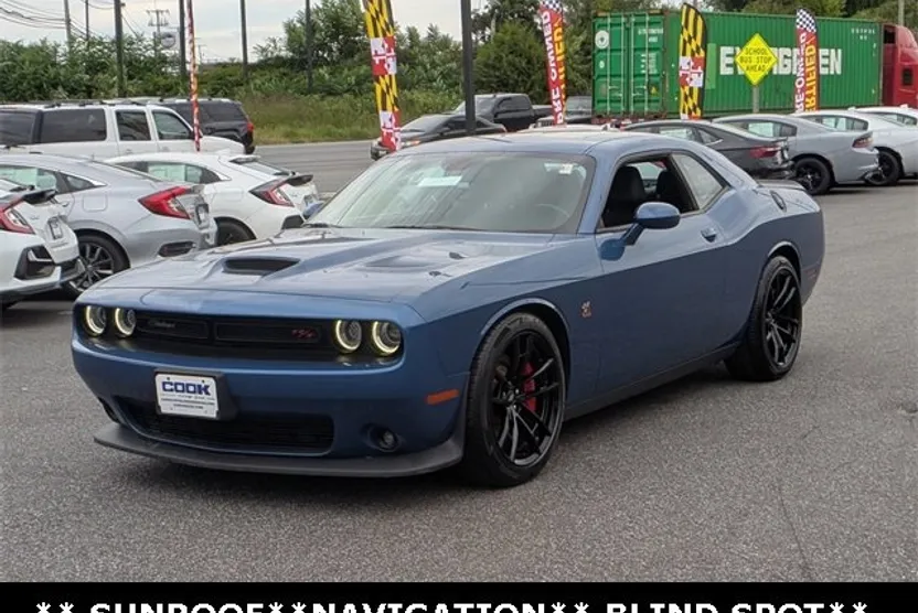 2022 Dodge Challenger R/T Scat Pack photo 1