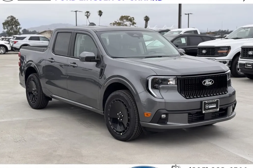 2025 Ford Maverick photo 1