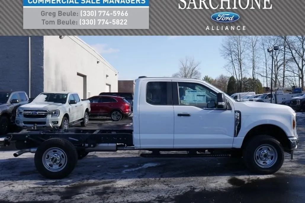2024 Ford F-350 photo 1