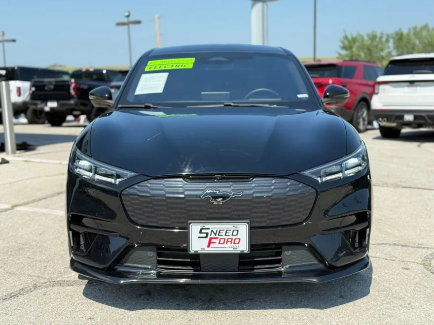 2023 Ford Mustang Mach-E GT photo 1