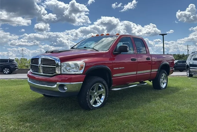 2007 Dodge Ram SLT photo 1