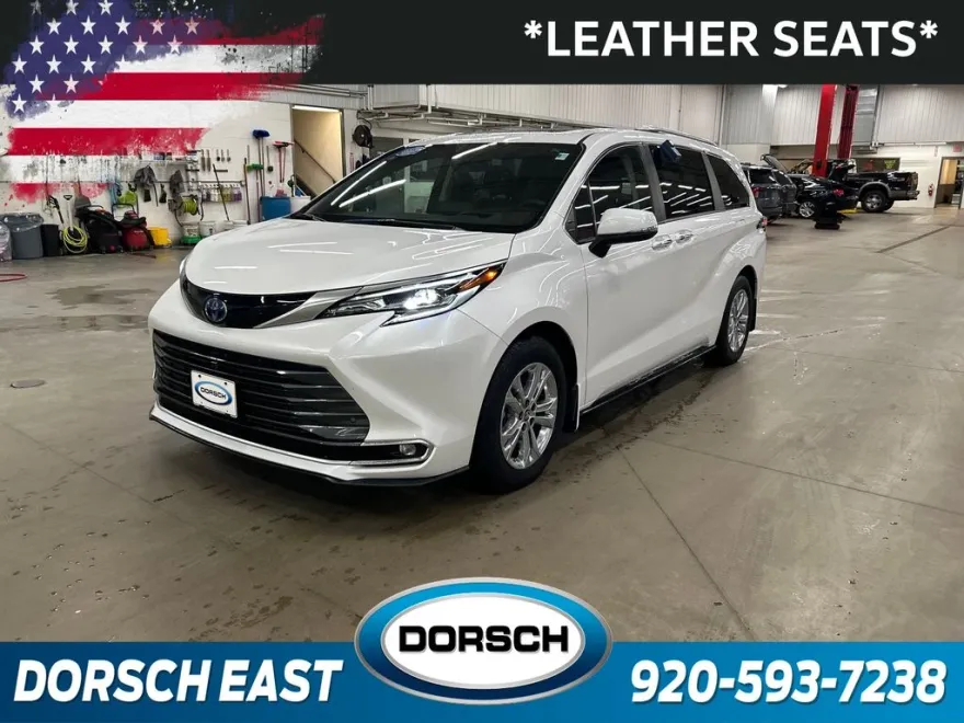 2024 Toyota Sienna Platinum photo 1
