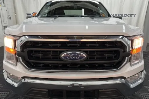 2021 Ford F-150 XLT photo 3