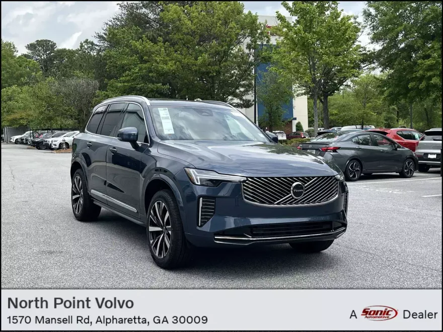 2025 Volvo XC90 Core photo 1