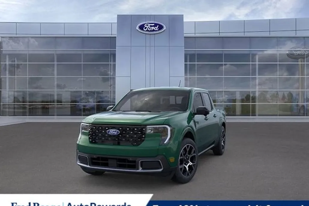 2025 Ford Maverick Lariat photo 1