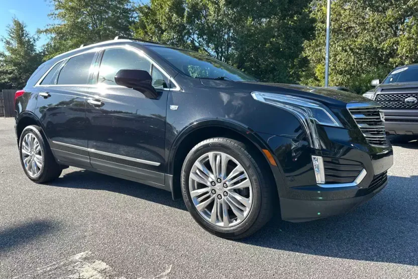 2017 Cadillac XT5 Premium Luxury photo 1