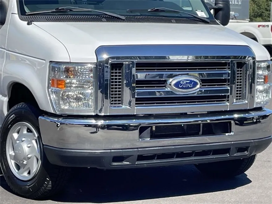 2014 Ford E-350 photo 1