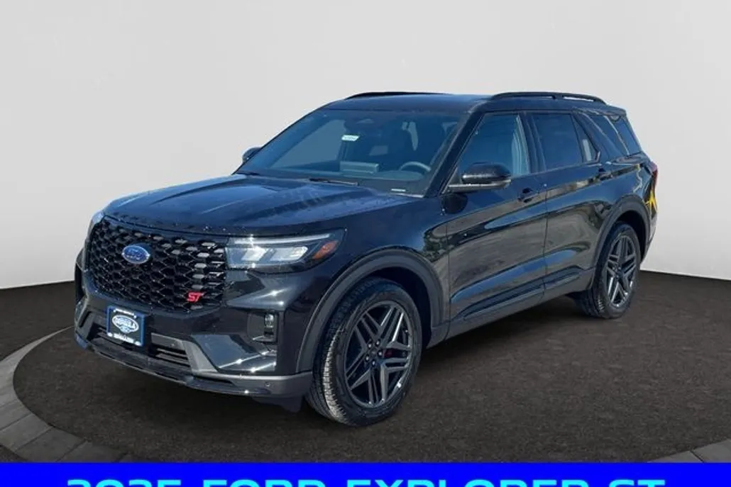 2025 Ford Explorer ST photo 1