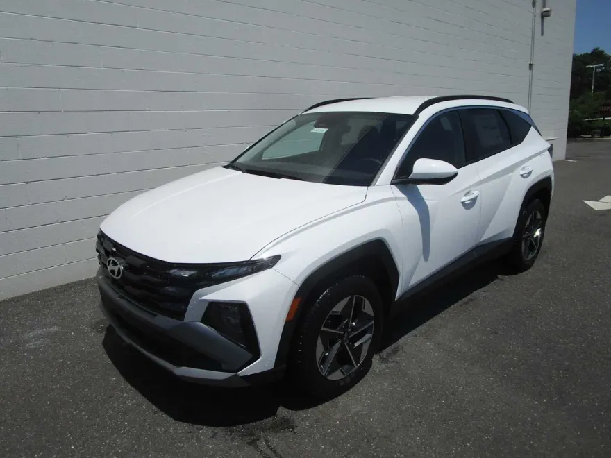 2025 Hyundai Tucson SEL photo 1