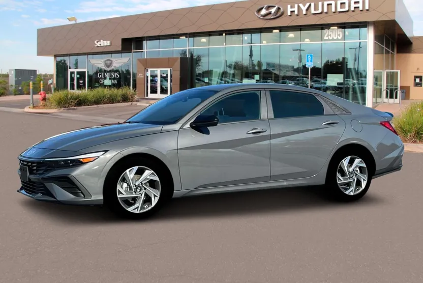 2025 Hyundai Elantra SEL Sport photo 1
