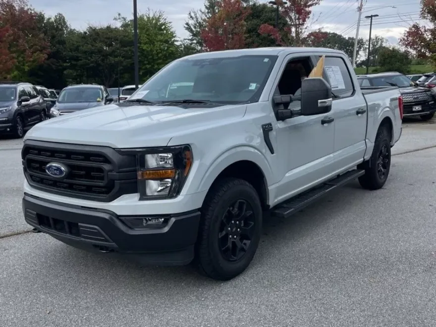 2023 Ford F-150 XL photo 1