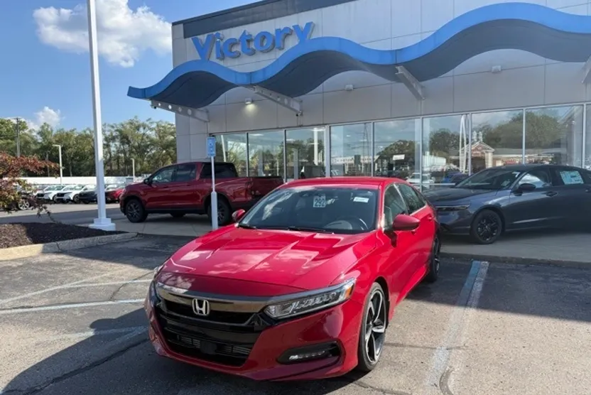 2020 Honda Accord Sport photo 1