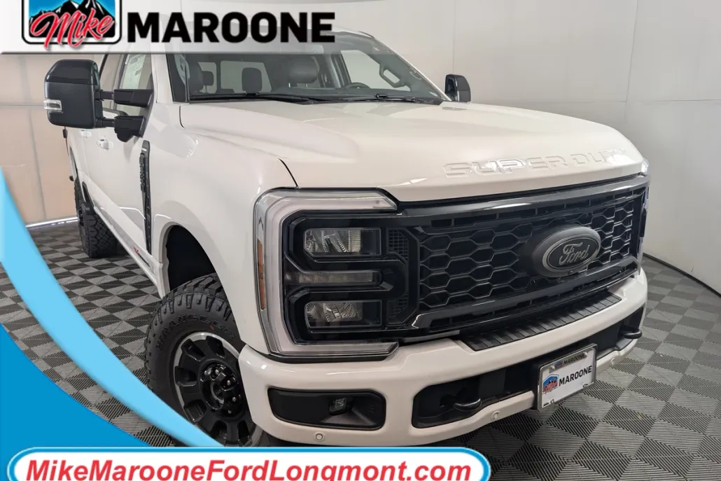 2025 Ford F-350 Lariat photo 1