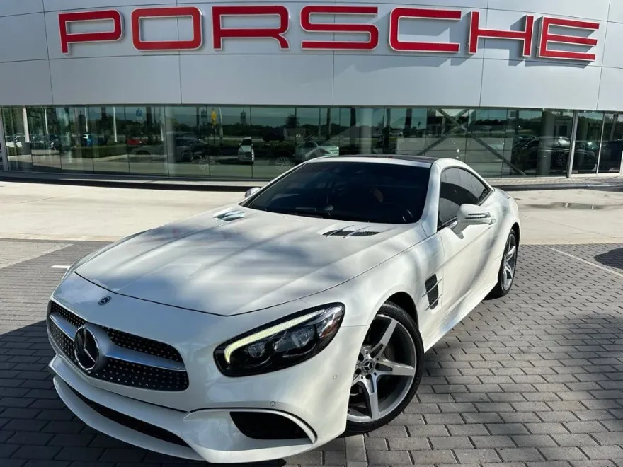 2017 Mercedes Benz SL 550 photo 1