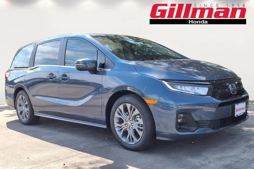 2026 Honda Odyssey Touring photo 1
