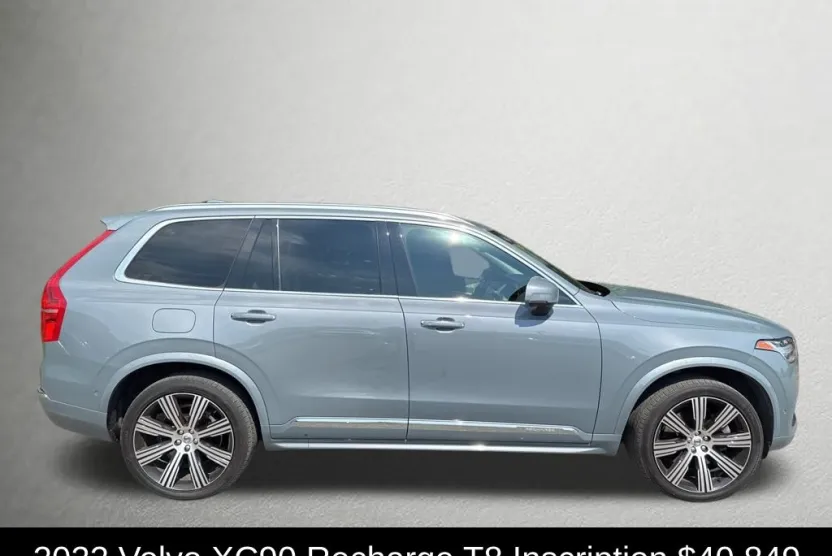 2022 Volvo XC90 Recharge T8 Inscription photo 1