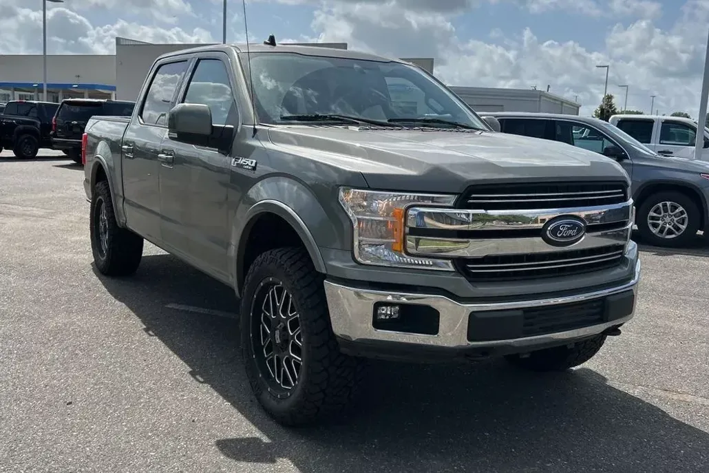 2020 Ford F-150 Lariat photo 1