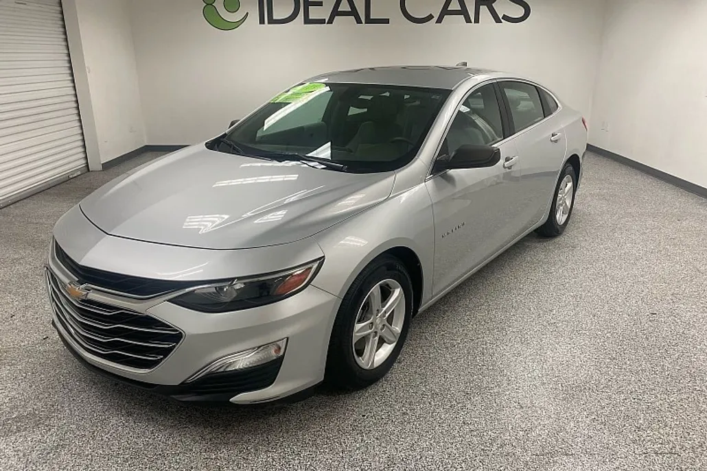 2019 Chevrolet Malibu LS photo 1