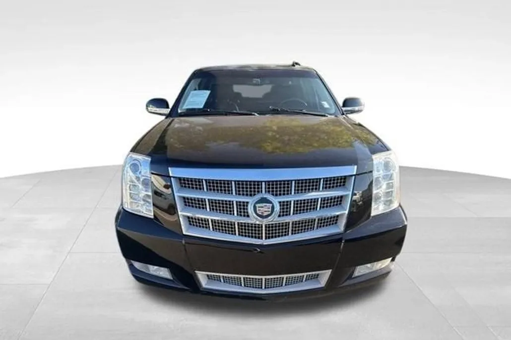 2013 Cadillac Escalade ESV Platinum photo 1