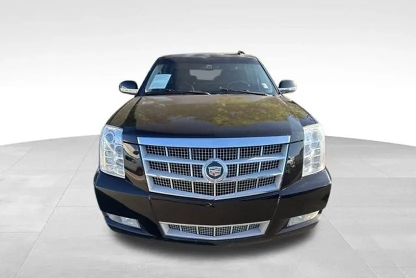 2013 Cadillac Escalade ESV Platinum photo 1