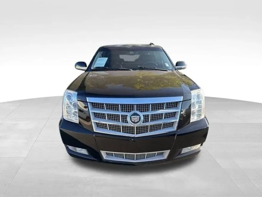 2013 Cadillac Escalade ESV Platinum photo 1