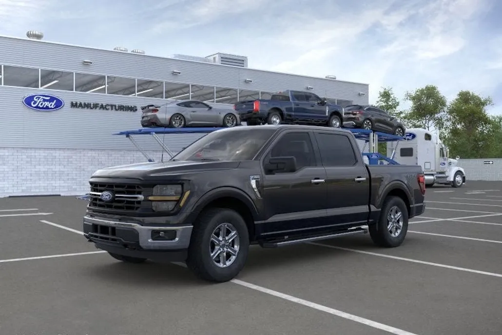 2025 Ford F-150 XLT photo 1