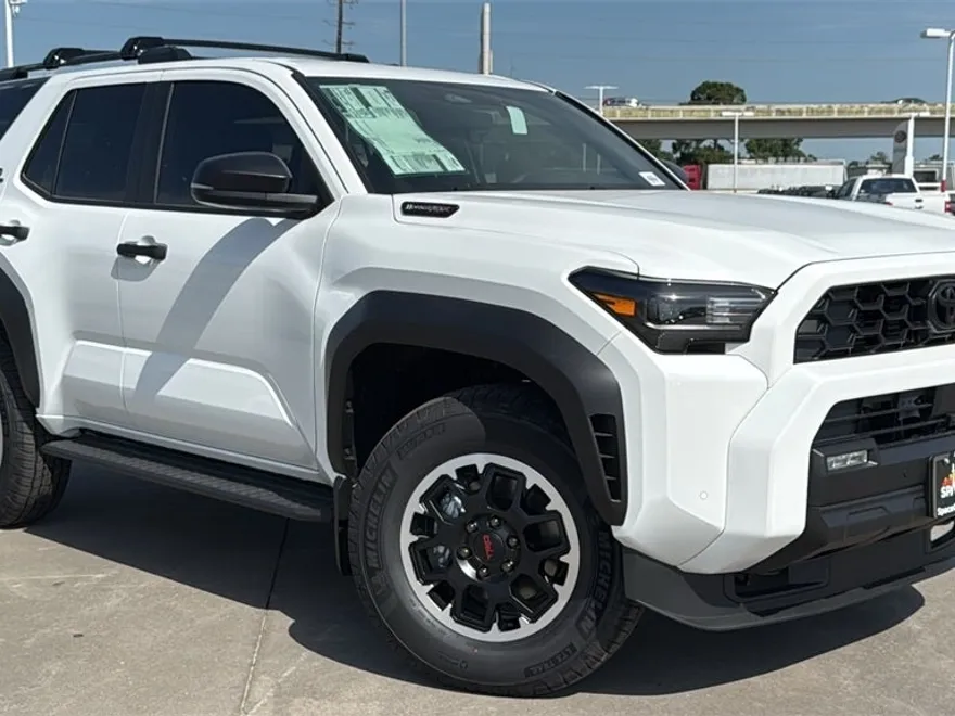 2025 Toyota 4Runner TRD Off-Road photo 1