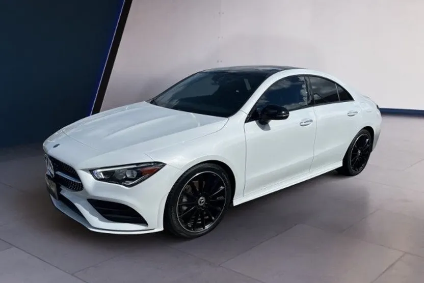 2022 Mercedes Benz CLA 250 photo 1